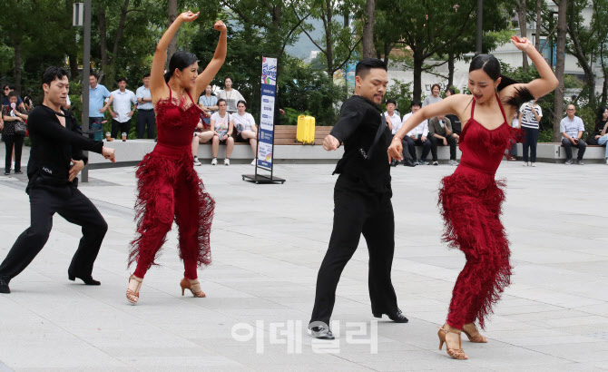 [포토]신나는 춤사위