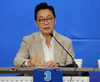 '이재명 비판 논란' 정봉주, 당원 야유 속 "음해·모략 도 넘어"