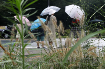 초장기 열대야 지속…전국 천둥·번개 동반 소나기[오늘날씨]