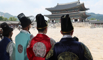 베트남 돌아간 '한국 국적' 자녀들, "돌아가 병역 마치고 싶다"