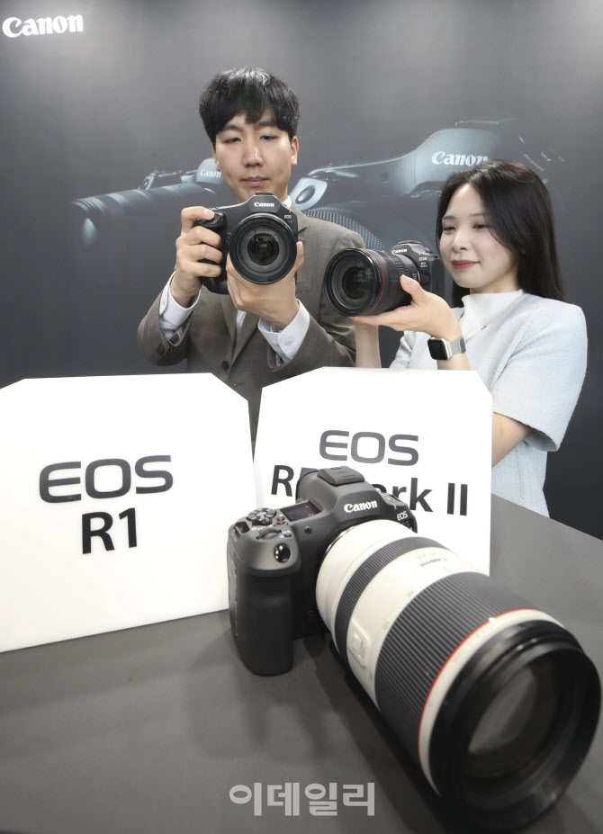 [포토]캐논 EOS R1-EOS R5 Mark II 정식 발표