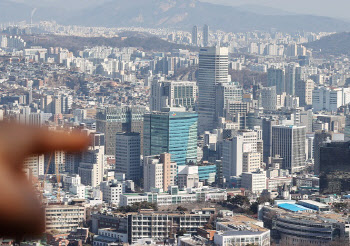 [마켓인]상업용 부동산 한파 맞은 알스퀘어, 상장 적기 언제