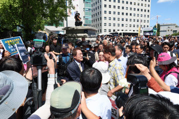 조희연 "해직교사 채용 결정 후회 없다…법원 결정은 존중해야"