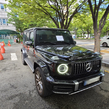 외제차 받고 술자리·골프 접대까지…공공병원 직원 구속