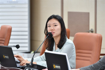 이소라 시의원 "생존수영 의무교육, 3학년에서 1학년으로 낮춰야"