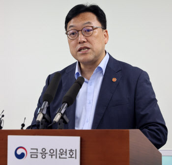 김병환 "가계부채 관리 강화 기조 확고…잡히지 않으면 추가 수단 시행"