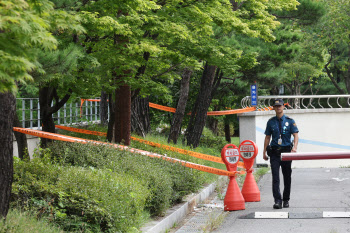 북한, 또 쓰레기 풍선 살포…나흘 연속