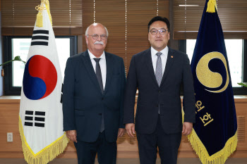 김병환 금융위원장, 佛 재정위원장과 면담…국가부채 관리 논의