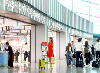 신세계免, 인천공항 2터미널에 패션·뷰티 매장 오픈