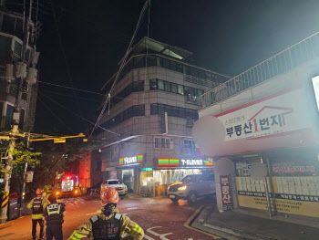 ‘北 쓰레기 풍선’ 떨어진 서울 강서구 건물 옥상서 화재