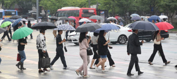 내일부터 전국에 비, 늦더위 꺾인다…큰 일교차 주의