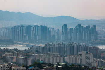 "'벼락거지'" vs "강남 포기 후회"…추석 명절 집값 얘기에 묘한 긴장감