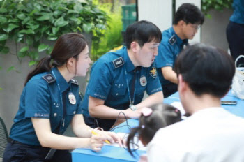 "몰라서 못 했어요"…또다른 `송혜희` 막을 지문등록, 사각지대 여전