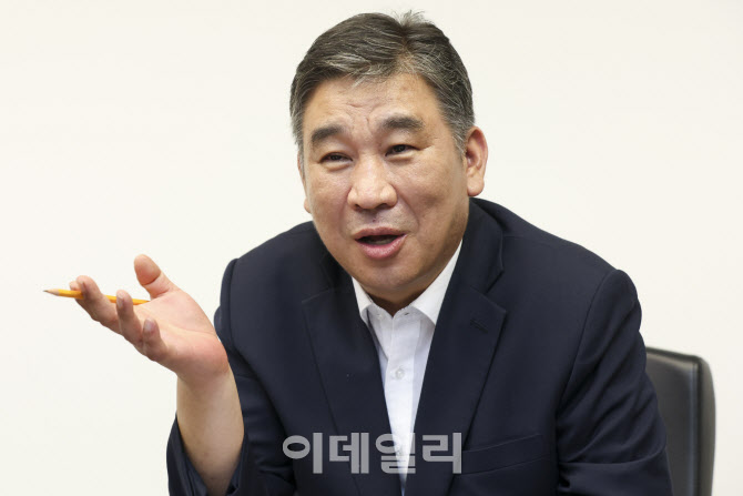 최승재 “중기 옴부즈만, 대통령 직속 기구로…규제 개선 강화”