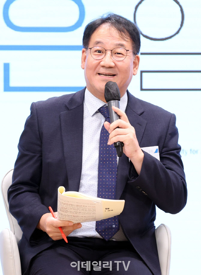 "E-9 근로자, 중기 핵심인력으로 성장하도록 경력 지원 필요"