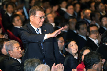 주일 한국대사 "이시바 日 차기 총리, 기시다 성과 계승하길"