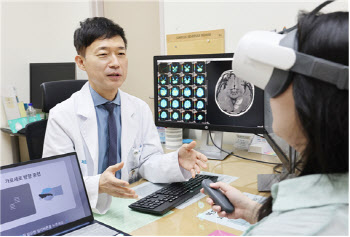 서울아산병원, 뇌졸중 환자 시야장애 ‘디지털 치료제’ 처방 시작