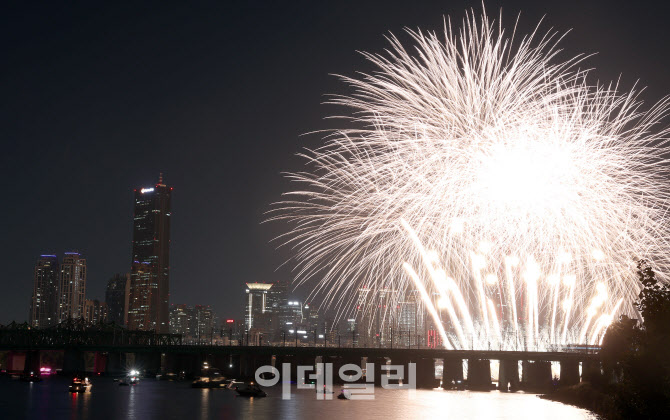 [포토]밤하늘 가득채운 불꽃들