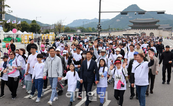 [포토]'2024년 정조대왕 능행차 재현' 행사 참석한 오세훈 시장