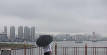 전국 하늘은 ‘흐림’…경남 일부 지역에 최대 80㎜ 비