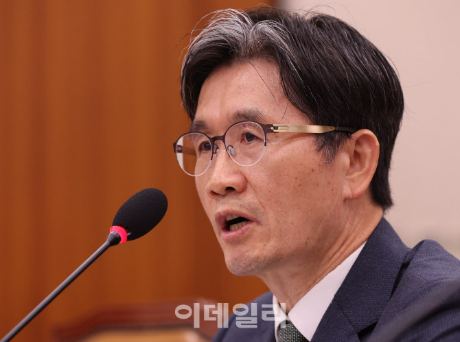 [포토]'답변하는 오동운 공수처장'