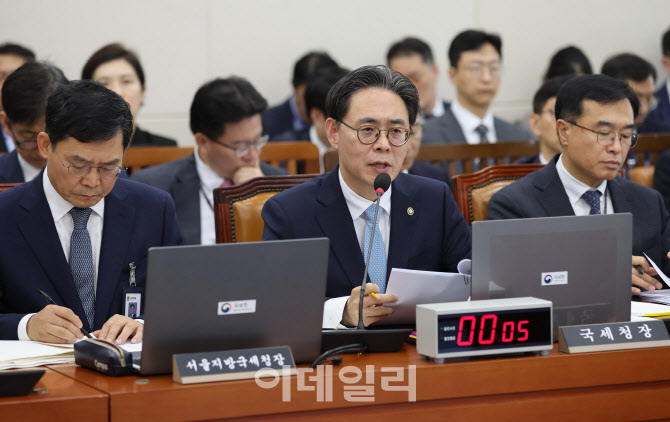 [포토]강민수, '대통령 관저 이전 의혹...탈루 혐의 있으면 조사'