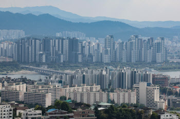 “내집마련, 저 멀리”…‘디딤돌 대출’ 금리인상에 한도도 ‘뚝’