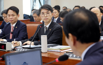 용산 생태교육관 ‘김 여사 사업’ 의혹에 환경부 “지시·압박 없었다”[2024 국감]