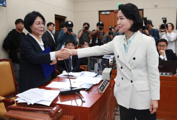 법원, MBC 방문진 이사 임명 '집행정지' 인용 유지