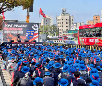 한 달 이어진 현대트랜시스 파업에…임금손실·직원 불안감 '눈덩이'