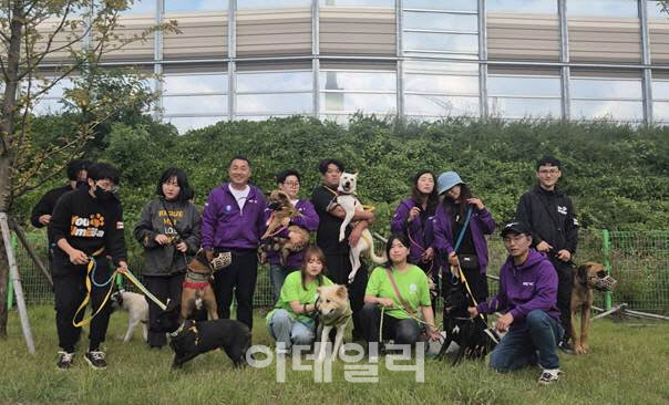 풀무원, 동물보호단체에 사료 3.2t 기부…‘올바른 반려문화 기부 캠페인’