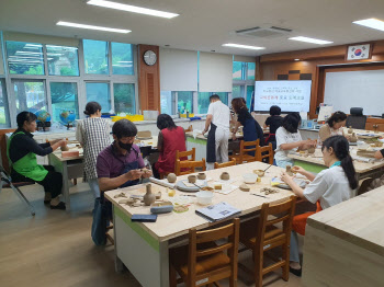 "신도시에서도 왔다"…임대주택으로 학생 수 반등한 시골학교