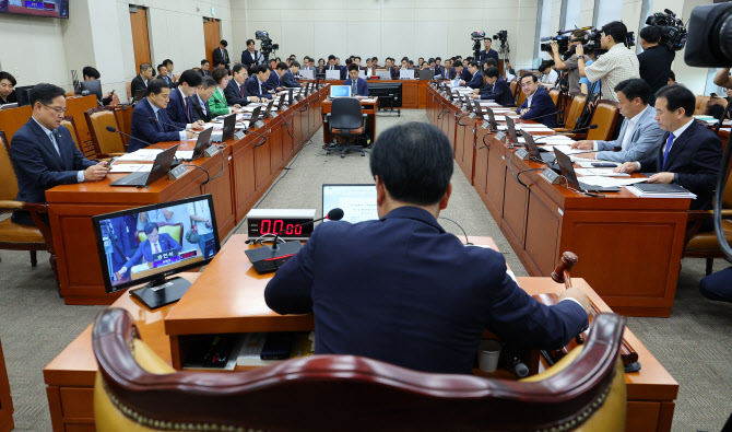 세무사회, 또 업무영역 확대 시도…이번엔 회계사와 ‘직역갈등’