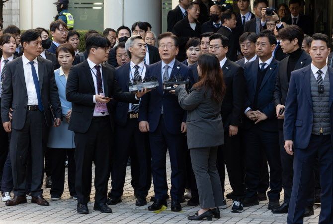 이재명 '피선거권 박탈형' 충격에 민주당 침통…"판사가 총대 멨다"