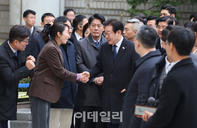 [포토] 위증교사 혐의 사건에 대한 1심 선고 공판