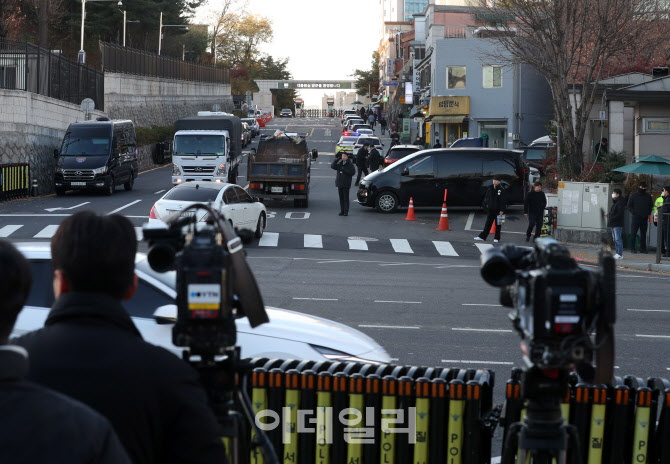 [포토] 대통령실 출입구 취재