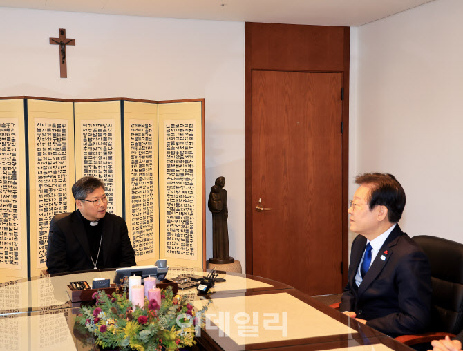 [포토]정순택 대주교 예방한 이재명 대표