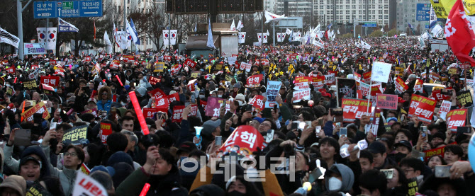 [포토]여의대로 가득 메운 시민들