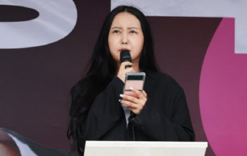 정유라 “‘이재명 대 이준석’이라니…가슴이 웅장해진다”