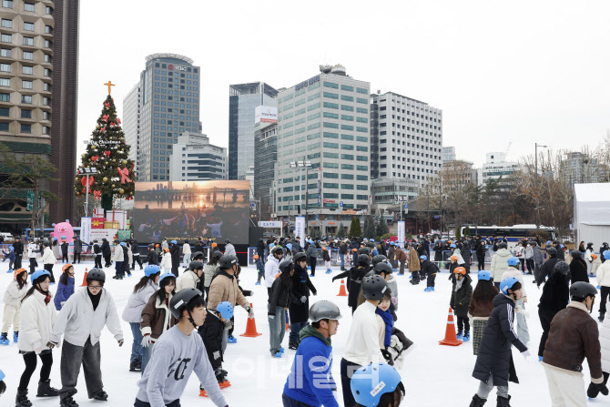 [포토]성탄절에 즐기는 스케이트