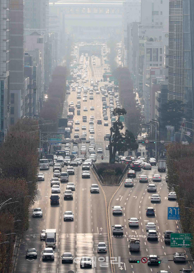 [포토] 흐리고 포근하지만 미세먼지 '나쁨'