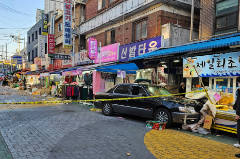 목동 깨비시장 차량 돌진 사고…중상자 1명 결국 사망