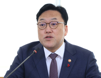 김병환 "시장 안정이 최우선…경제·금융 신인도 유지 위해 노력"