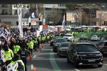 공수처, 오늘 尹 체포 다시 시도할까…"경호처가 관건"