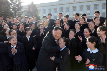 북한 "5개년계획 성공시켜 당창건80주년·당대회 보위하자"