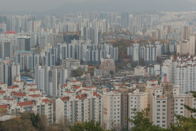 '파밀리에' 신동아건설, 회생 신청…법원, 이달 중 판단