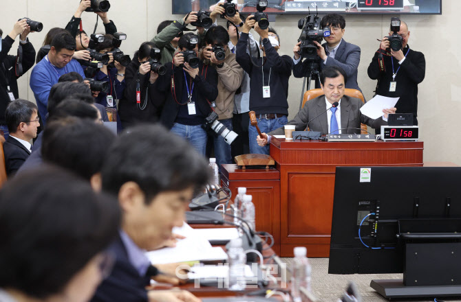 [포토]내란 국조특위, '청문회, 기관보고 등 운영 일정 확정'