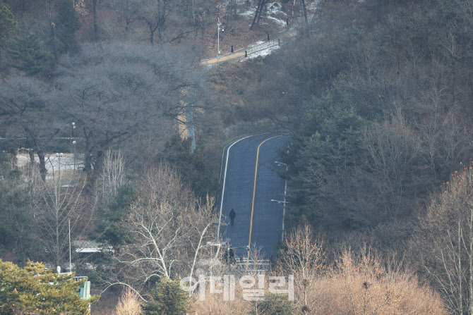 [포토]한산한 관저로 향하는길