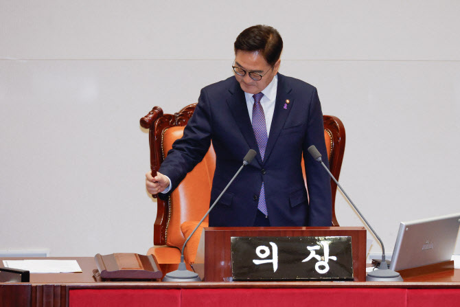 생계비통장 압류금지법, 여야 합의 국회 통과…내년 시행