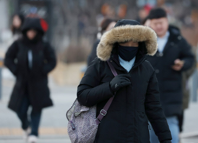 "중무장 하세요"…한반도 전역 역대급 한파 소식[오늘날씨]